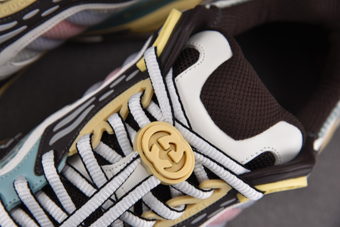 GUI SNEAKER