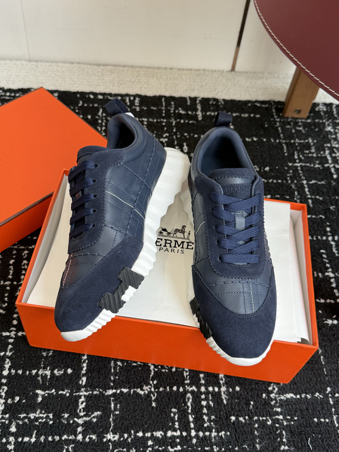 hms SNEAKER