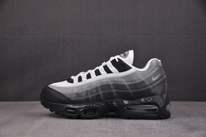 Nike Air Max Muscle 95 Yu-Gi-Oh! Jonouchi (with Promo Card) II7404-100