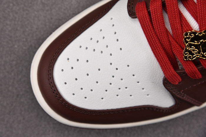 Air Jordan 1 Low SE Year of the Horse IQ5321-121