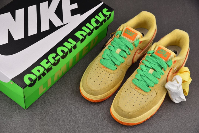 Nike Air Force 1 Low Ducks of a Feather University of Oregon Duck or Egg IU7612-700