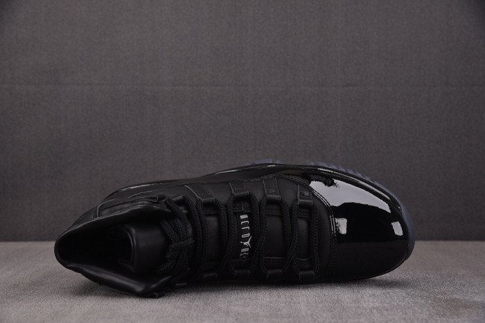 Comme des Garçons x Air Jordan 11 “Triple Black” IV7639-001