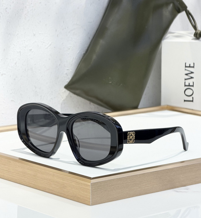 l0 SUNGLASSES