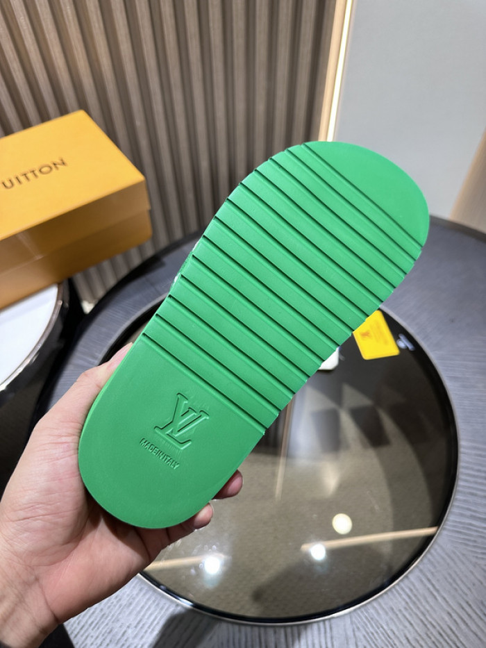 L0VT SANDAL