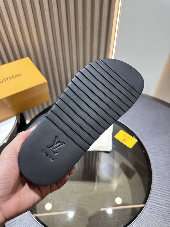 L0VT SANDAL