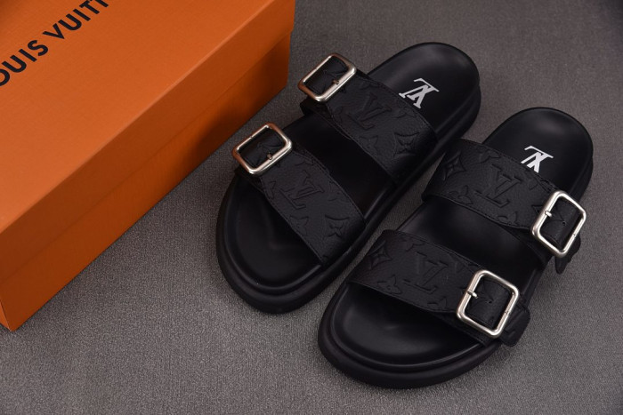 L0VT SANDAL