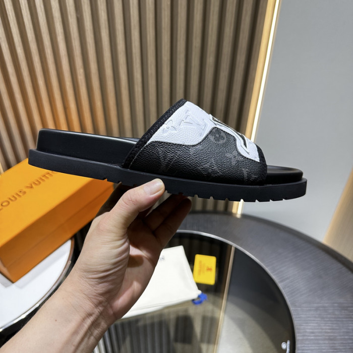 L0VT SANDAL
