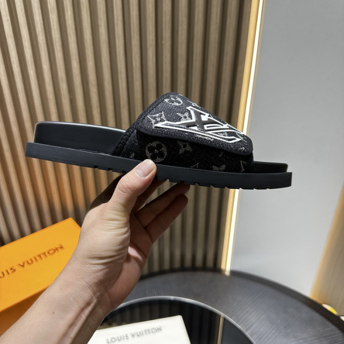 L0VT SANDAL