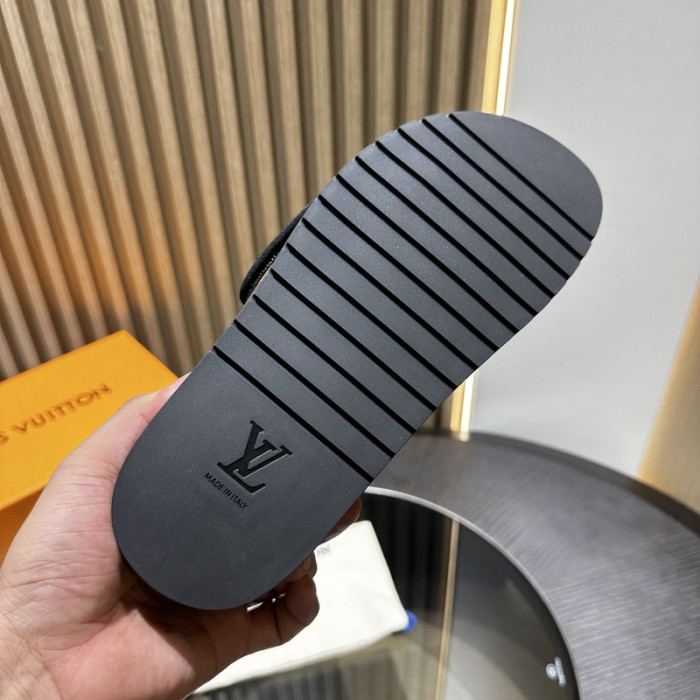 L0VT SANDAL