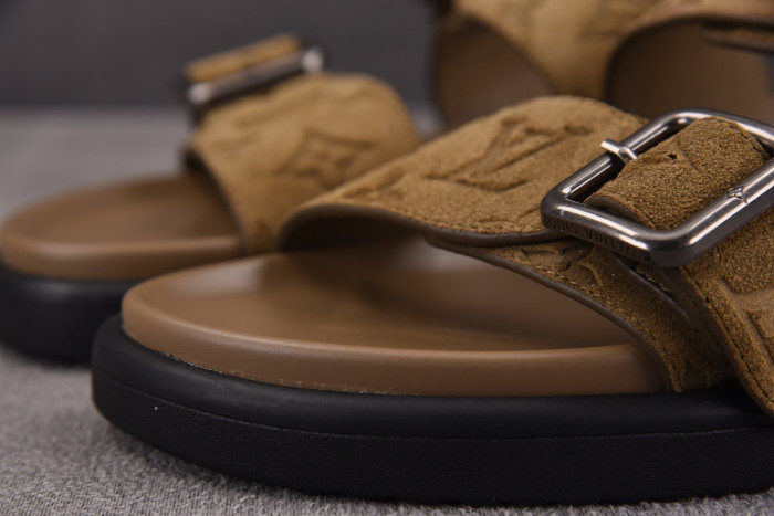 L0VT SANDAL