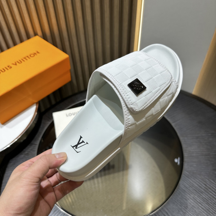 L0VT SANDAL