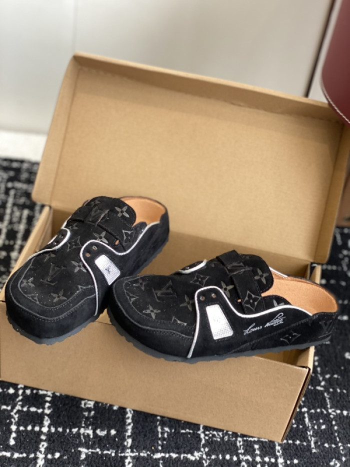 L0VT SANDAL