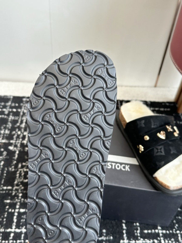 L0VT SANDAL