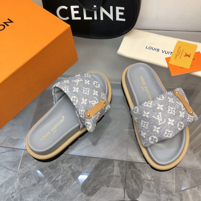 L0VT SANDAL