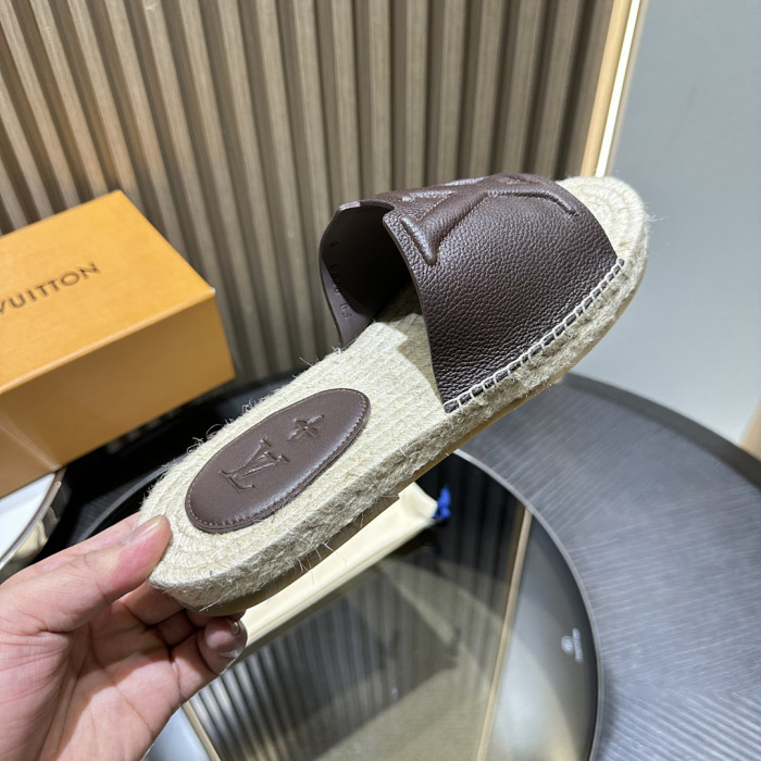 L0VT SANDAL