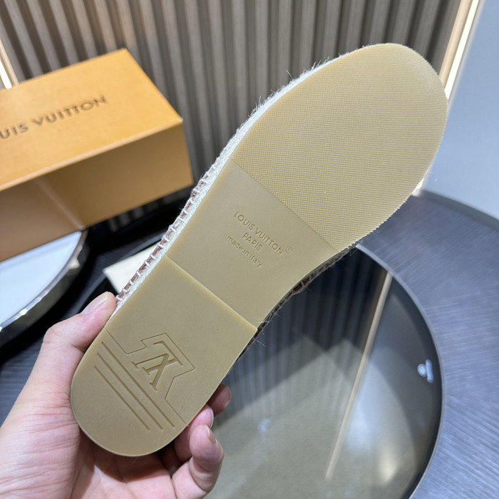 L0VT SANDAL
