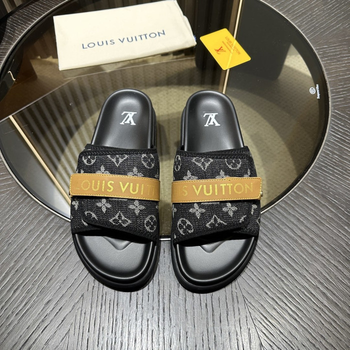 L0VT SANDAL