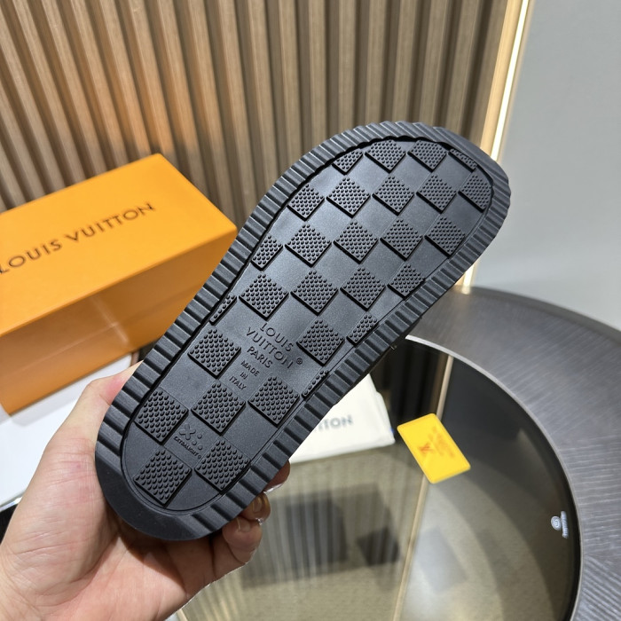 L0VT SANDAL
