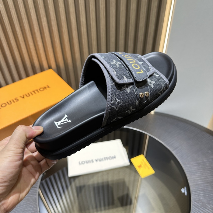 L0VT SANDAL