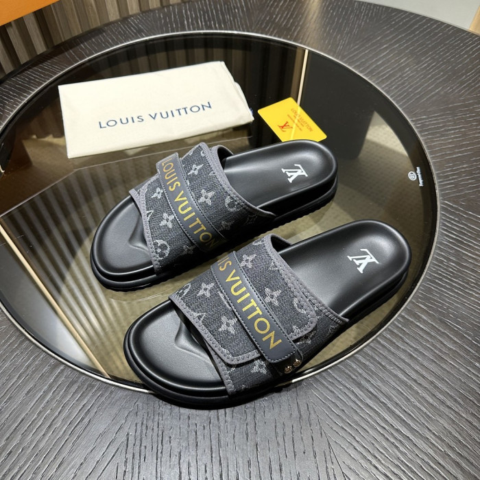 L0VT SANDAL