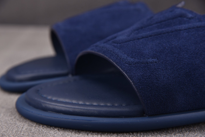 L0VT SANDAL