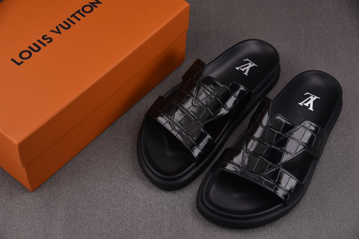 L0VT SANDAL