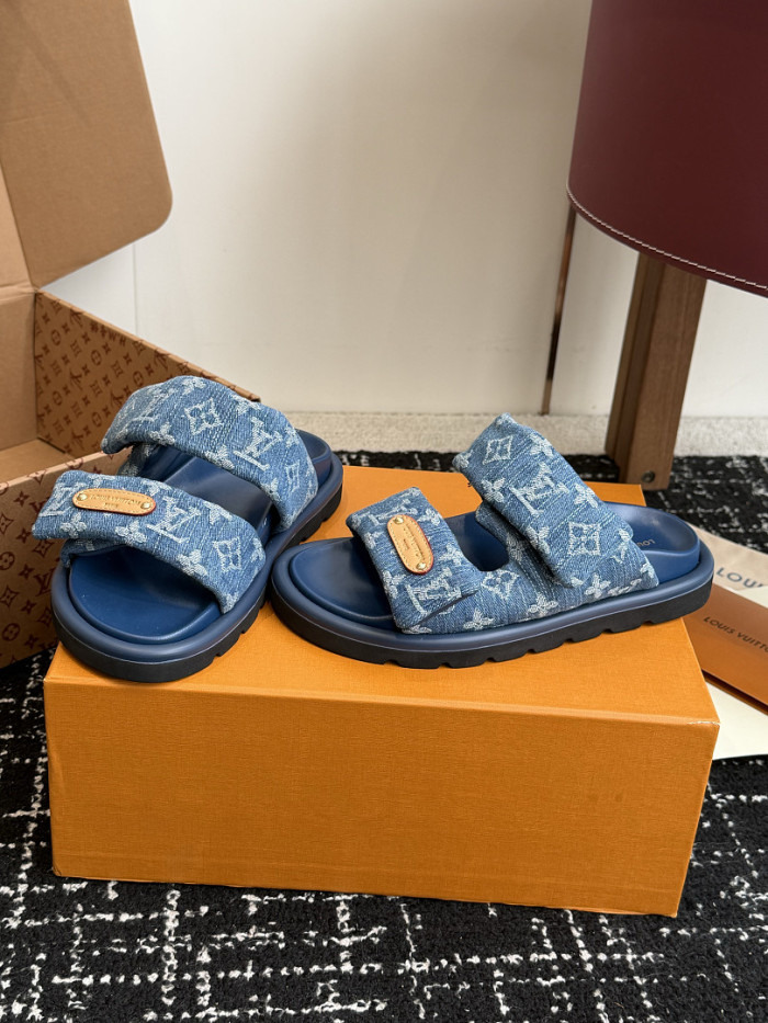 L0VT SANDAL