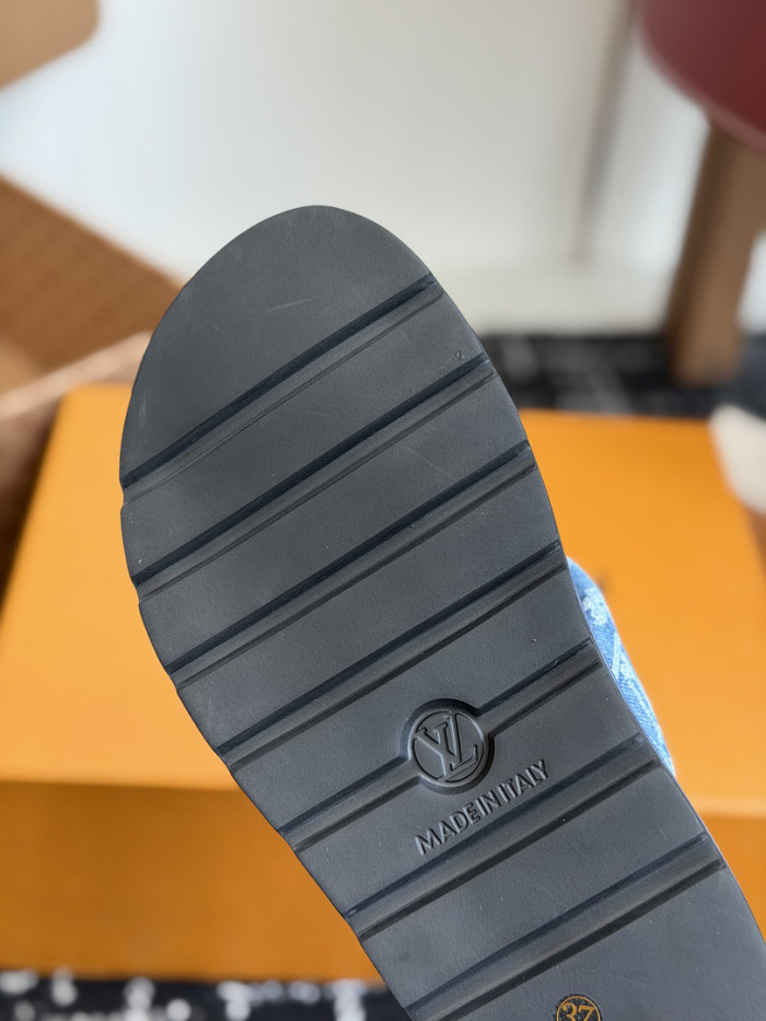 L0VT SANDAL