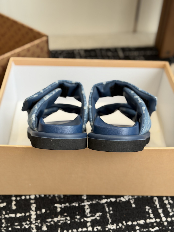 L0VT SANDAL