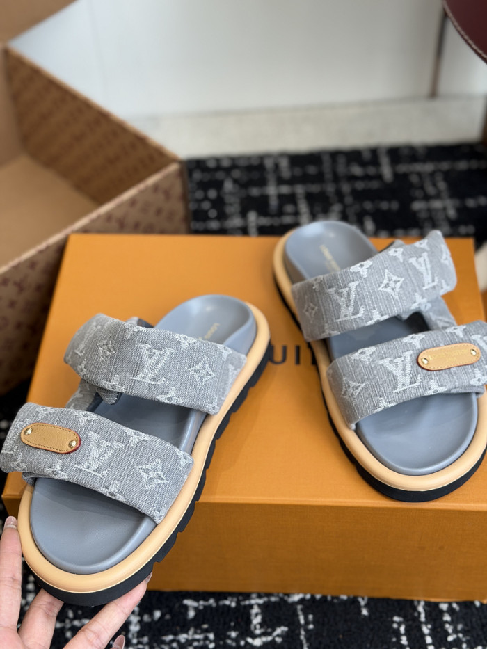 L0VT SANDAL