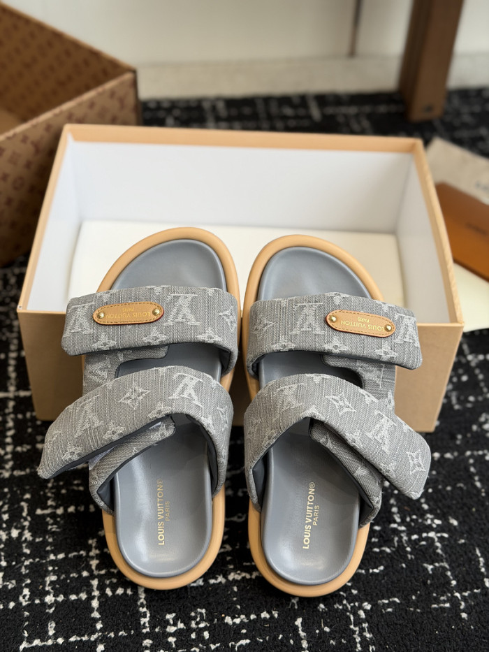 L0VT SANDAL