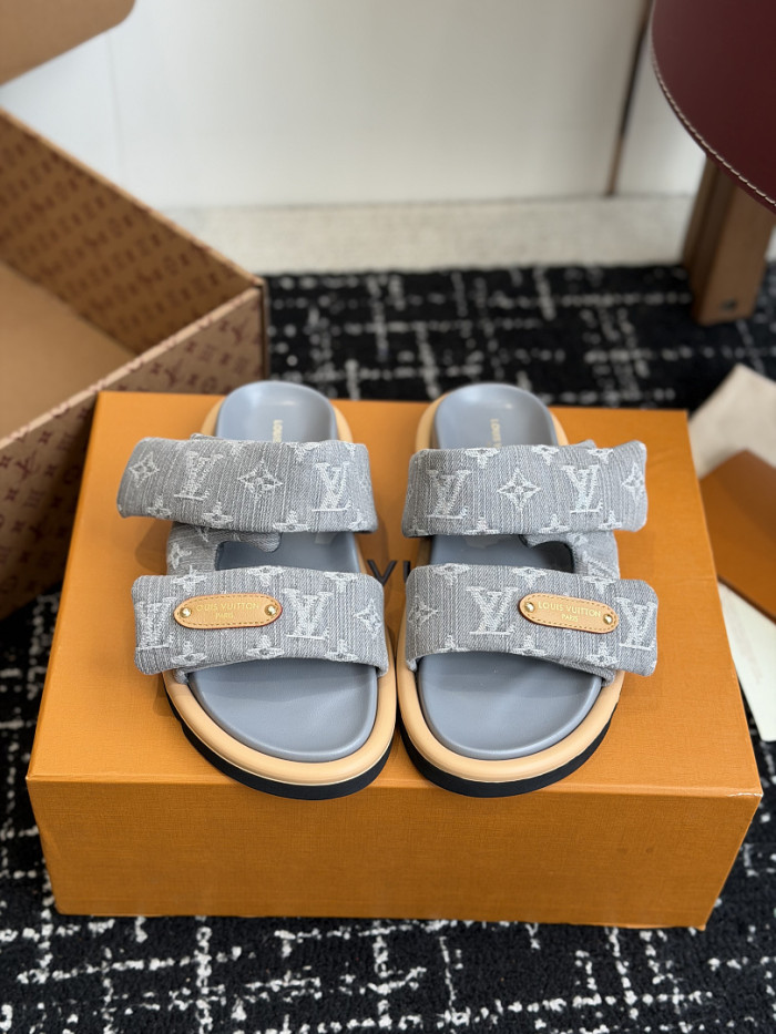 L0VT SANDAL