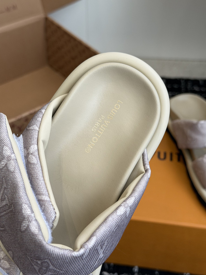 L0VT SANDAL