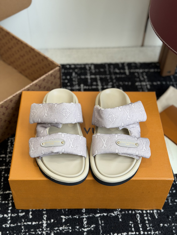 L0VT SANDAL