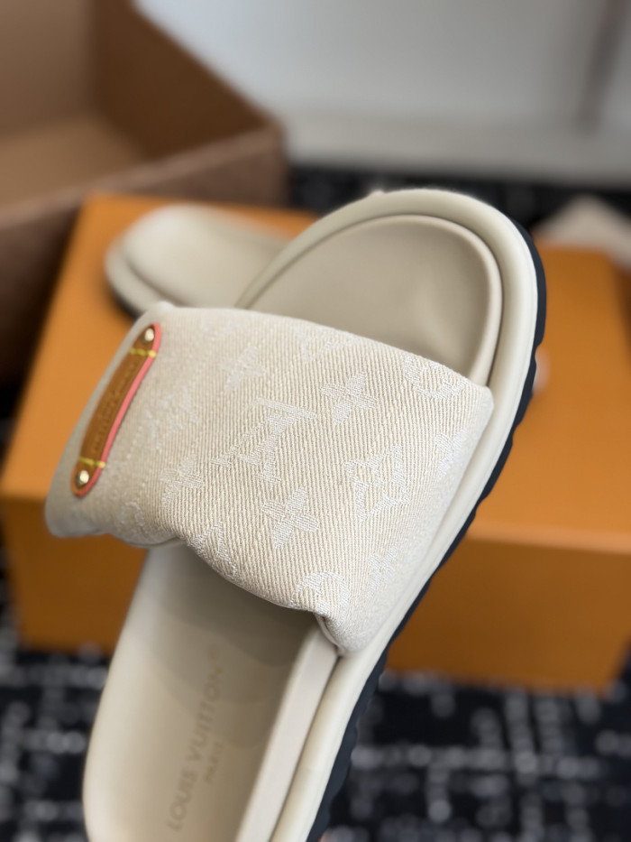 L0VT SANDAL