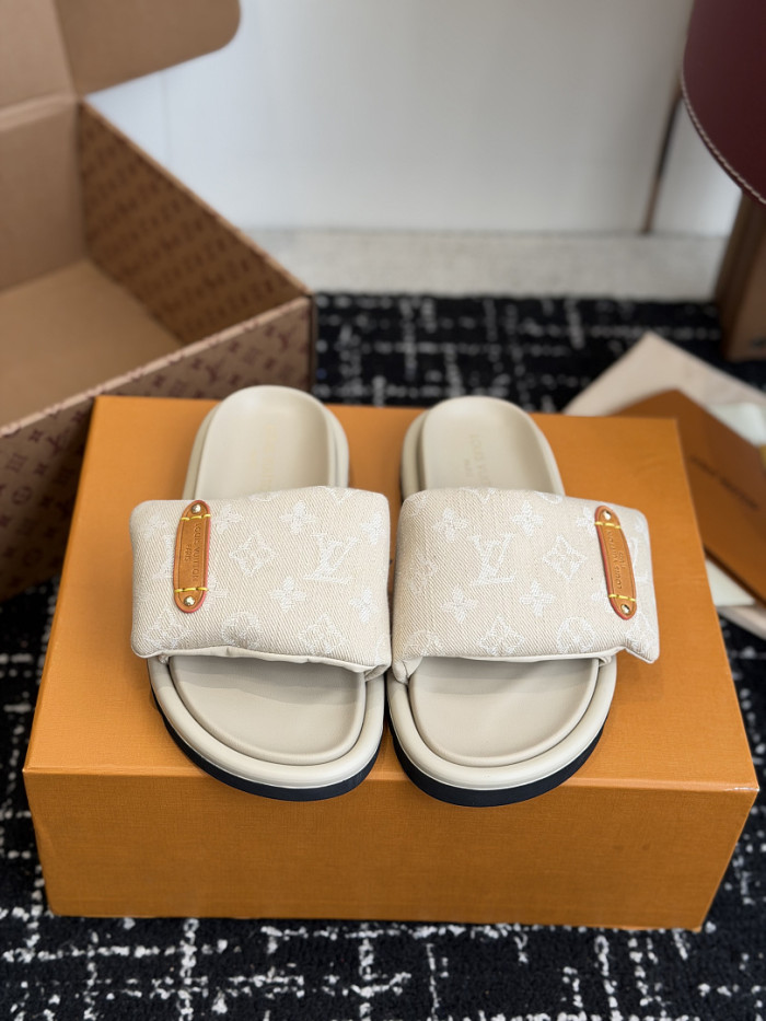 L0VT SANDAL