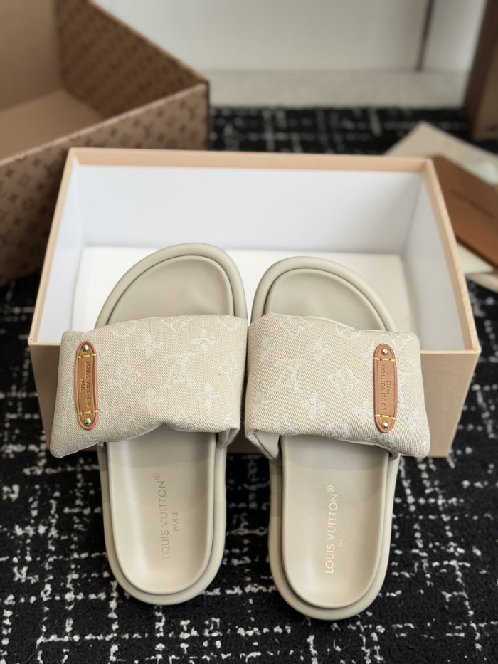 L0VT SANDAL