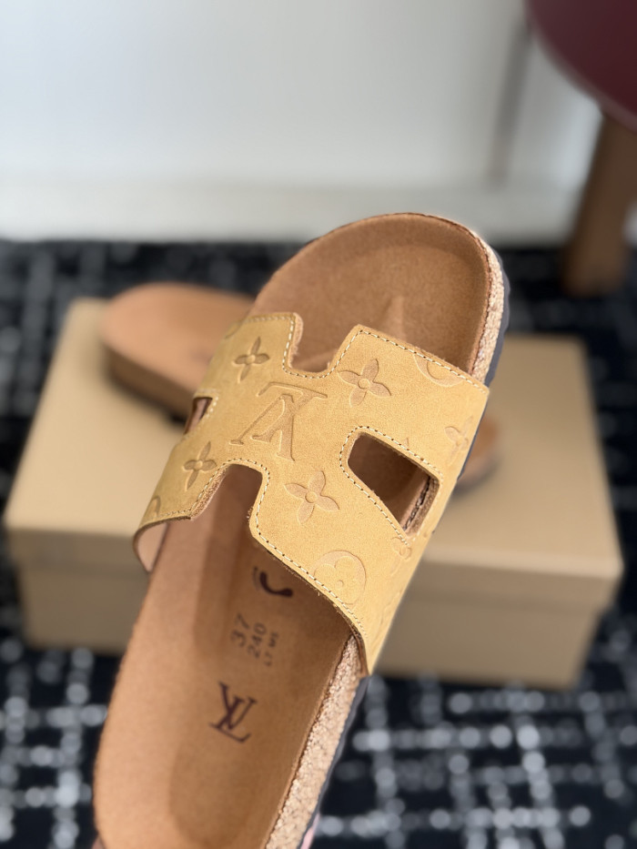 L0VT SANDAL