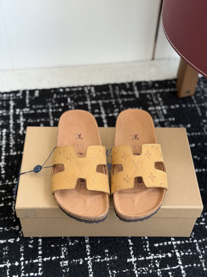 L0VT SANDAL
