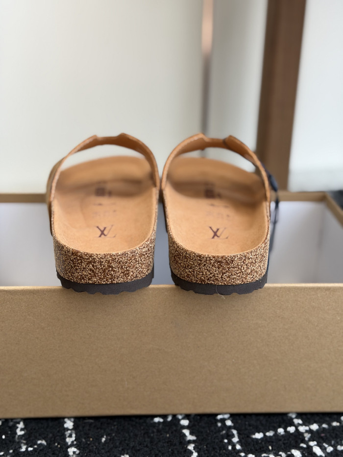 L0VT SANDAL
