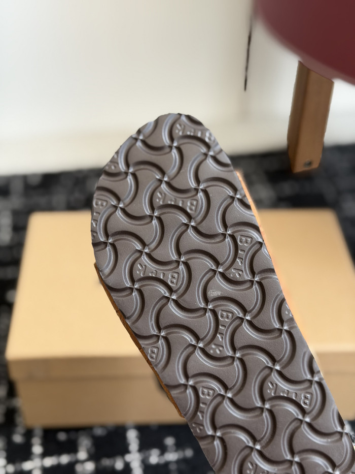 L0VT SANDAL