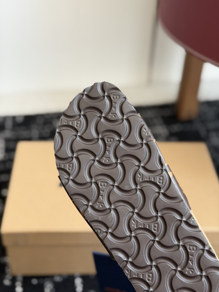 L0VT SANDAL