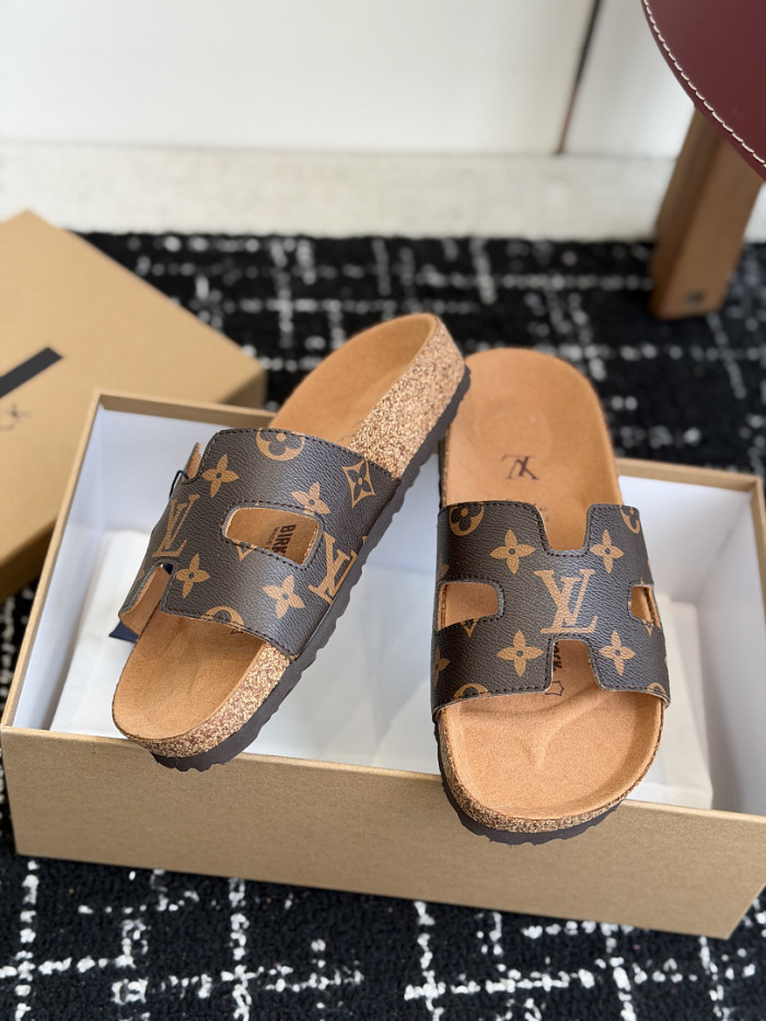 L0VT SANDAL