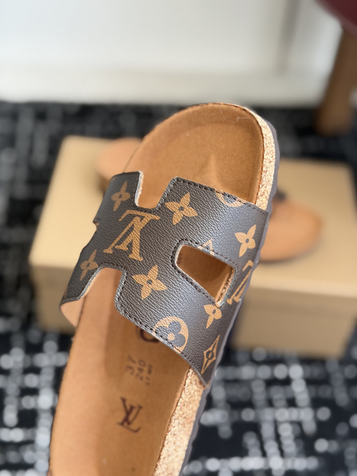 L0VT SANDAL