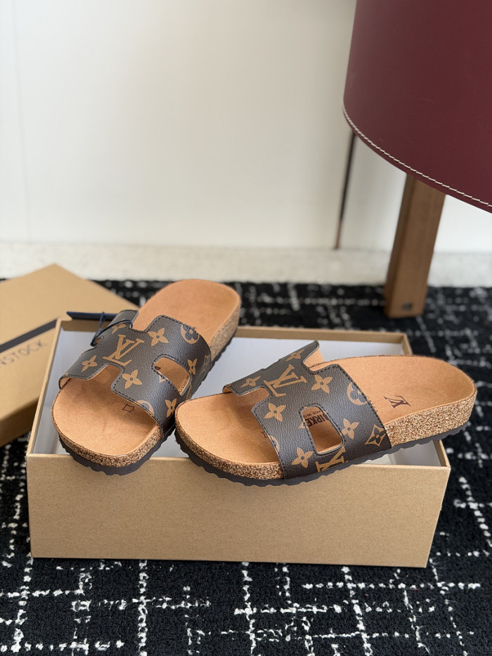 L0VT SANDAL