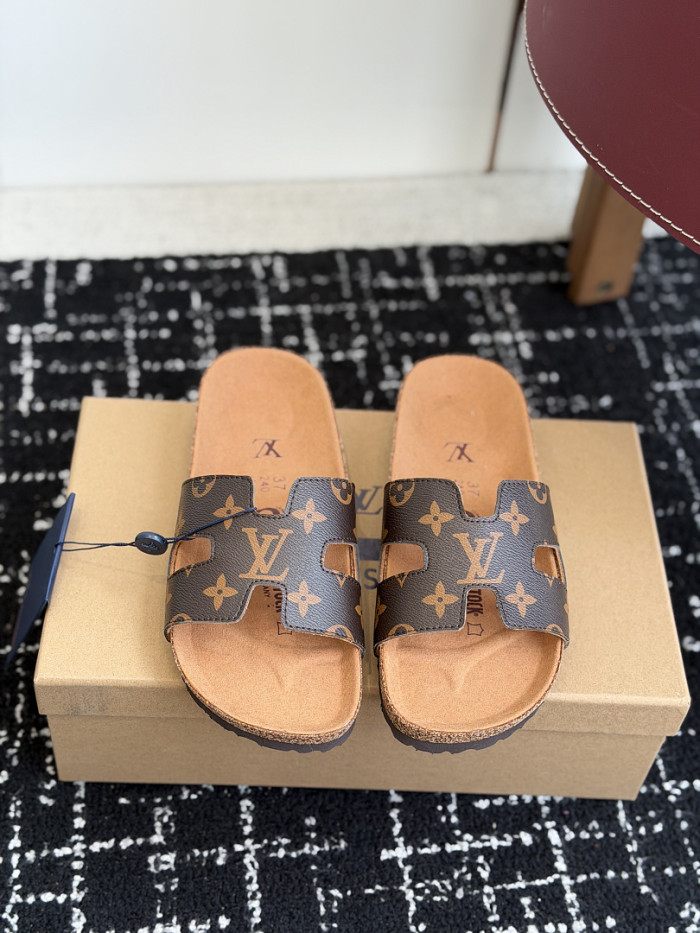 L0VT SANDAL