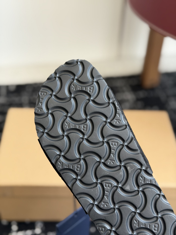 L0VT SANDAL