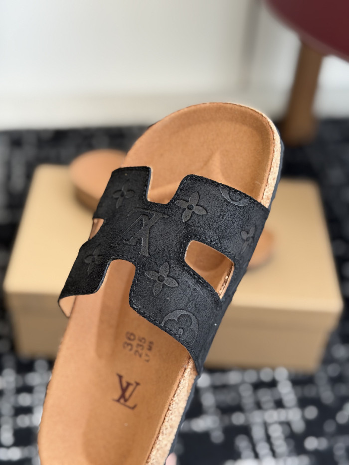 L0VT SANDAL