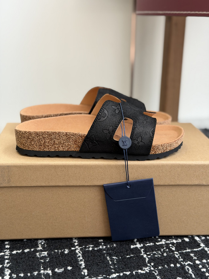L0VT SANDAL