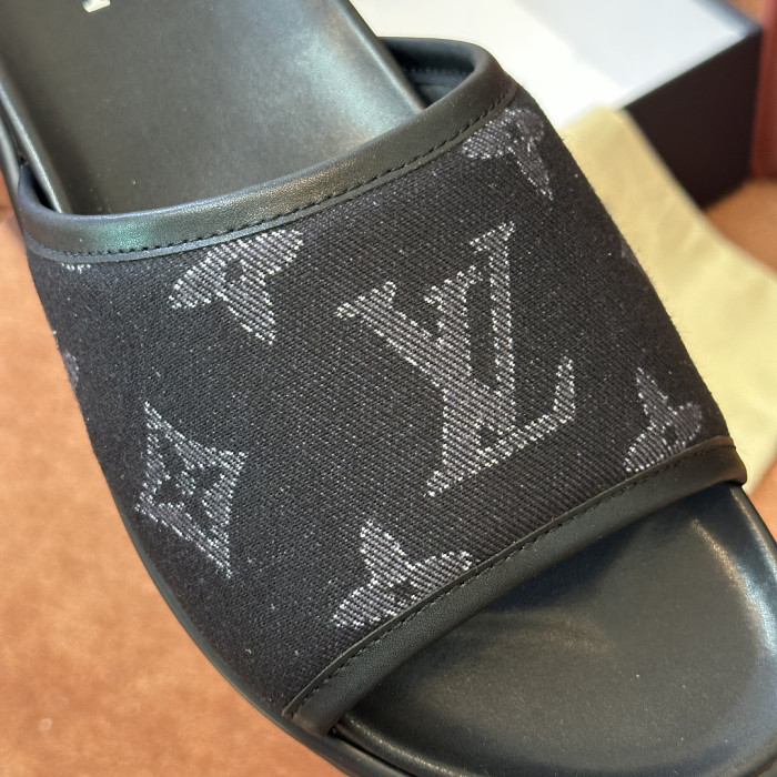 L0VT SANDAL